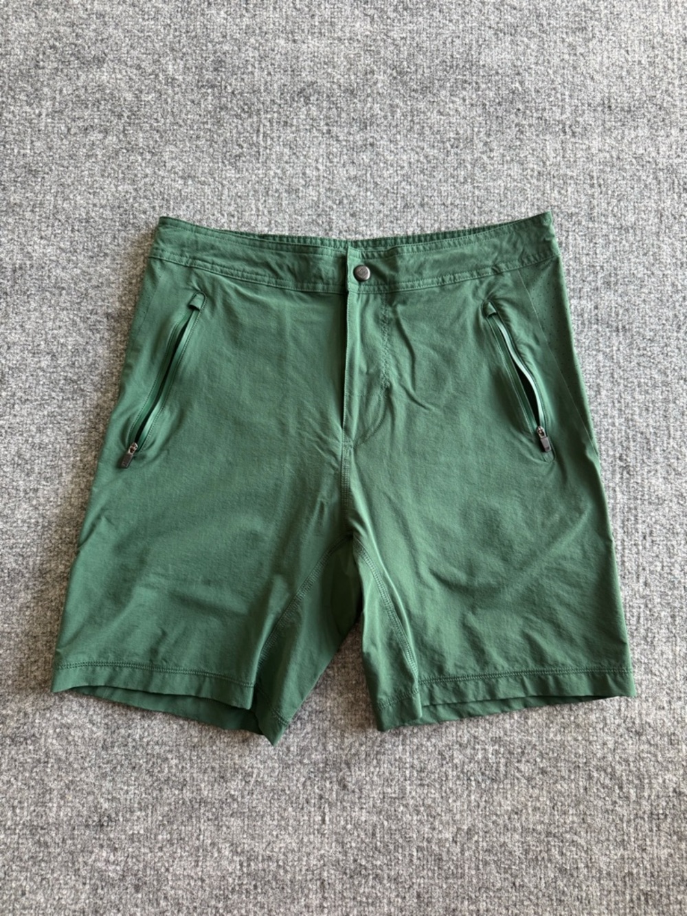 Mack Weldon Stretch Active Mens Shorts Hunter Green Zip POckets SMALL - Picture 1 of 11
